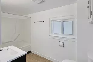 827 E Garden St, Freeport, IL 61032 - Photo 17