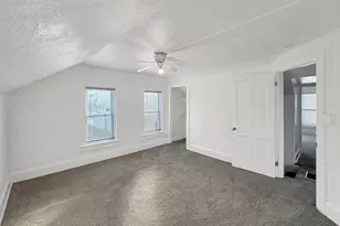 827 E Garden St, Freeport, IL 61032 - Photo 21