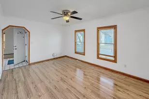 827 E Garden St, Freeport, IL 61032 - Photo 15