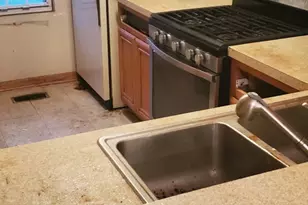 114 W 67th St, Westmont, IL 60559 - Photo 7