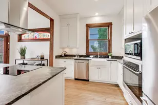 256 Blackhawk Rd, Riverside, IL 60546 - Photo 17