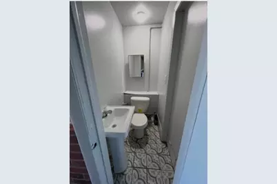 1639 W Irving Park Road #B, Hanover Park, IL 60133 - Photo 5