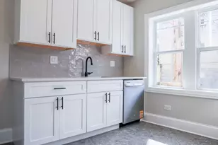 6414 N Richmond St, Chicago, IL 60645 - Photo 3