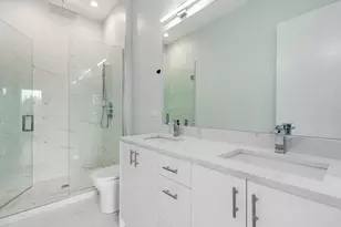 2139 W Madison St, Chicago, IL 60612 - Photo 11