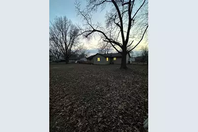 112 Donoho Drive, Salem, IL 62881 - Photo 35