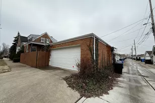 7000 W Henderson St, Chicago, IL 60634 - Photo 29