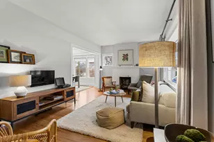 722 S Prairie St, Champaign, IL 61820 - Photo 3