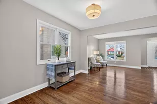 10511 S Hamlin Ave, Chicago, IL 60655 - Photo 9