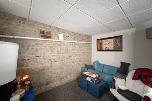 3701 N Racine Ave, Chicago, IL 60613 - Photo 17