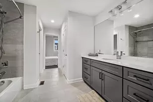 1251 Gateway Ct, Northbrook, IL 60062 - Photo 19