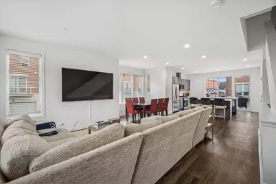 1251 Gateway Court, Northbrook, IL 60062 - Photo 3