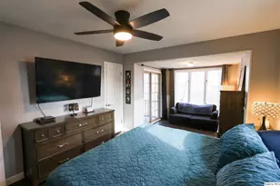 1217 S 26th St, Quincy, IL 62301 - Photo 5