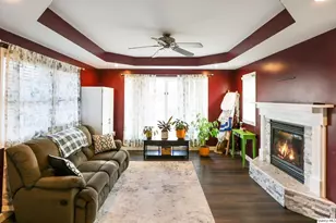 1217 S 26th St, Quincy, IL 62301 - Photo 3