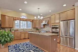 2510 Bayswater Cir, Gurnee, IL 60031 - Photo 13