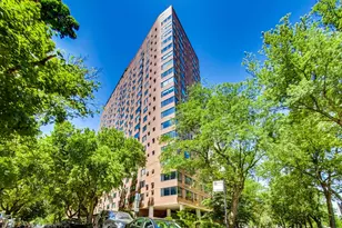 3100 N Lake Shore Dr, Chicago, IL 60657 - Photo 3