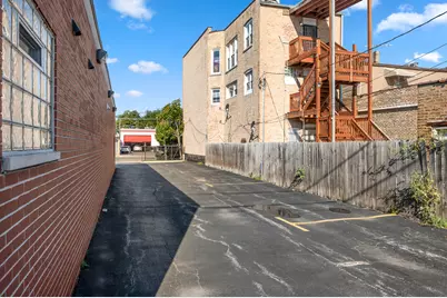 [Address not provided], Chicago, IL 60629 - Photo 7