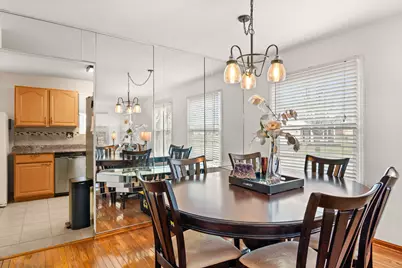 2479 Carlton Drive, Woodridge, IL 60517 - Photo 7