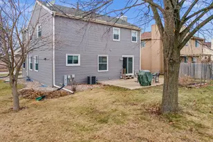 2479 Carlton Dr, Woodridge, IL 60517 - Photo 31