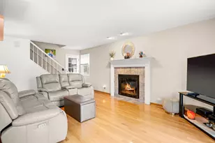 2479 Carlton Dr, Woodridge, IL 60517 - Photo 15