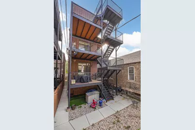 1822 S Throop Street #2, Chicago, IL 60608 - Photo 23