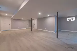 300 E 107th St, Chicago, IL 60628 - Photo 23