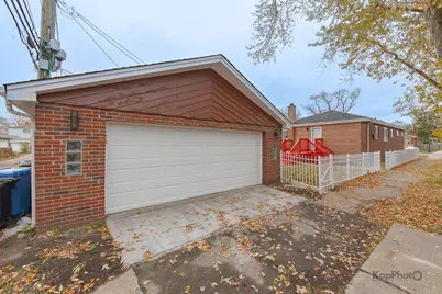 300 E 107th Street, Chicago, IL 60628 - Photo 31