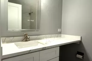 1221 Sandhurst Ct, Schaumburg, IL 60193 - Photo 13