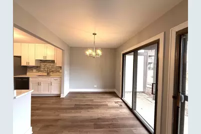 1221 Sandhurst Court #C1, Schaumburg, IL 60193 - Photo 5