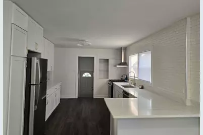 [Address not provided], Chicago, IL 60628 - Photo 7