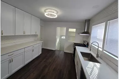 [Address not provided], Chicago, IL 60628 - Photo 7