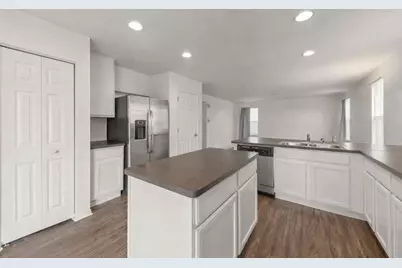 114 Schmidt Court, Plano, IL 60545 - Photo 7