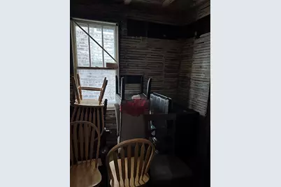 2942 N Gresham Avenue, Chicago, IL 60618 - Photo 9