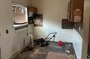 2942 N Gresham Ave, Chicago, IL 60618 - Photo 7