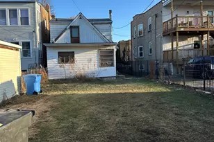 2942 N Gresham Ave, Chicago, IL 60618 - Photo 3