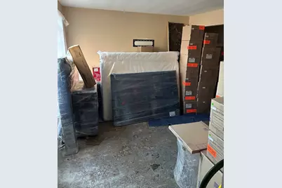 2942 N Gresham Avenue, Chicago, IL 60618 - Photo 5