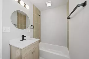 5350 S Honore St, Chicago, IL 60609 - Photo 9