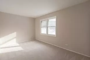 330 Hampton Ct, Bloomingdale, IL 60108 - Photo 7