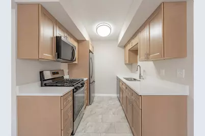 330 Hampton Court #A, Bloomingdale, IL 60108 - Photo 5