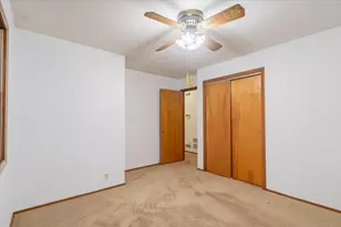 625 Bradley Dr, Bloomington, IL 61701 - Photo 19