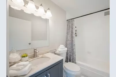 5201 S Cornell Avenue #4B, Chicago, IL 60615 - Photo 9