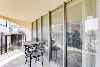 300 N State Street #4710, Chicago, IL 60654 - Photo 15