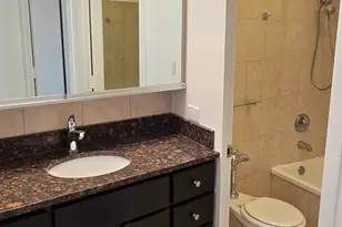 300 N State St, Chicago, IL 60654 - Photo 9