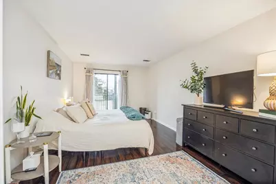 6425 Clarendon Hills Road #211, Willowbrook, IL 60527 - Photo 15