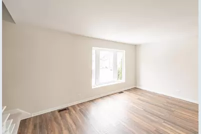 1933 Williamsburg Drive, Hoffman Estates, IL 60169 - Photo 3