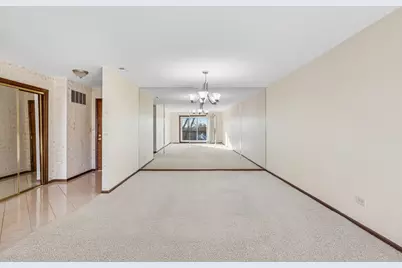 9500 N Washington Street #505, Niles, IL 60714 - Photo 5