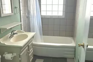 831 E South Broadway Ave, Lombard, IL 60148 - Photo 9