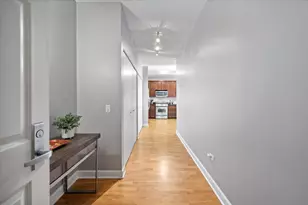 1600 S Prairie Ave, Chicago, IL 60616 - Photo 3