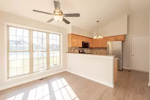 37 Corinth Dr, Tinley Park, IL 60477 - Photo 5