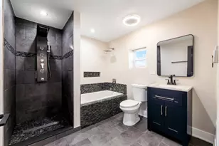 9068 S South Chicago Ave, Chicago, IL 60617 - Photo 7