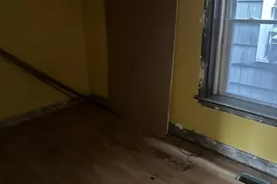 11809 S Indiana Ave, Chicago, IL 60628 - Photo 7